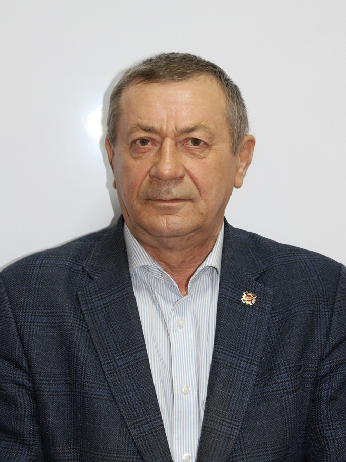 Вязовик Николай Васильевич.